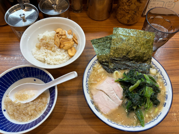 「ミニラーメン」@横浜豚骨醤油ラーメン YOLOの写真