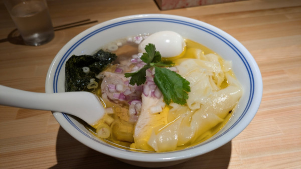 「特製ゑびすそば 塩 手揉み麺」@らぁめん ゑびすやの写真