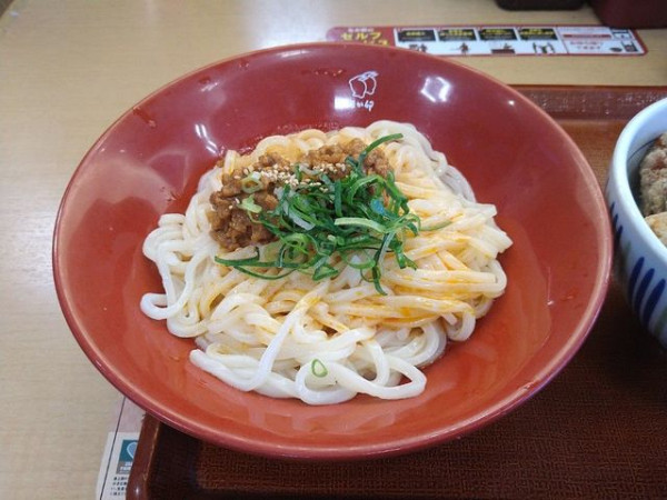 「冷やし坦々うどん」@なか卯 京都八条口店の写真