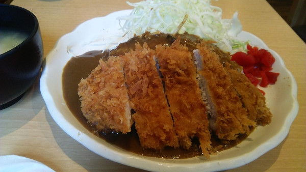 「店仕込みのカツカレー定食 1480円」@とんかつ せんごく 春日本店の写真