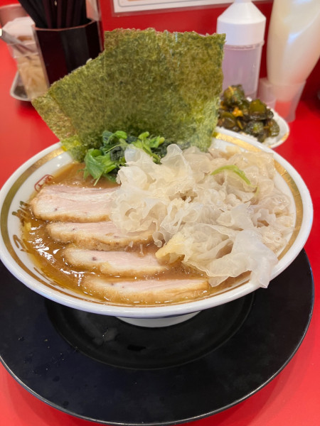 「煮豚チャーシュー麺　白キクラゲ　ライス✖️3」@大輝家直系 麺屋 旭の写真
