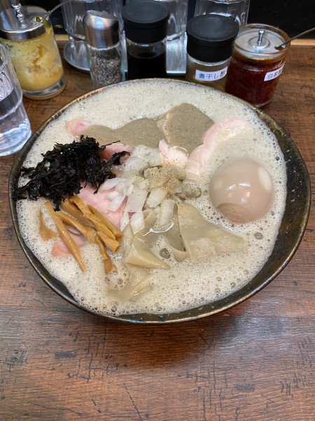 「特製極濃泡煮干し」@青森煮干鉢銀の写真