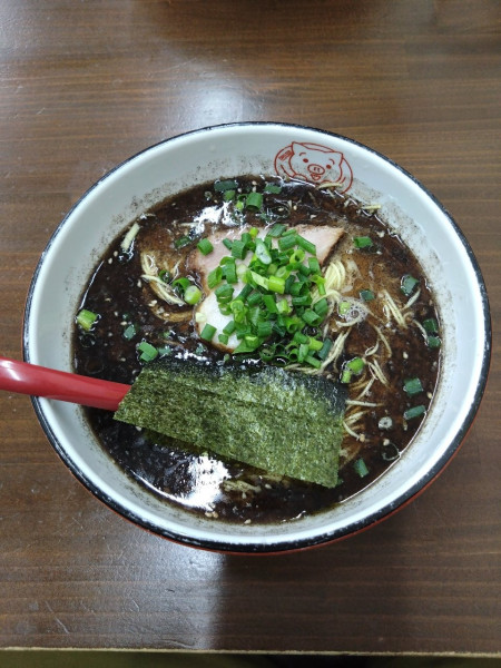 「黒博多ラーメン」@長浜や 赤羽店の写真