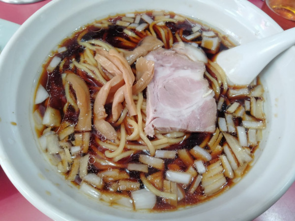 「黒い醤油ラーメン」@中華料理 大輦の写真