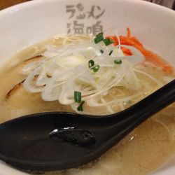 とんこつラーメン(850円)