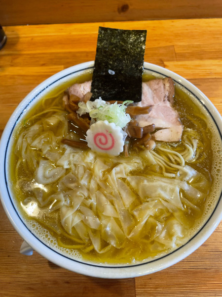 「ワンタン麺」@there is ramenの写真