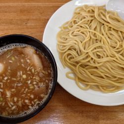 つけ麺(少なめ、800円)