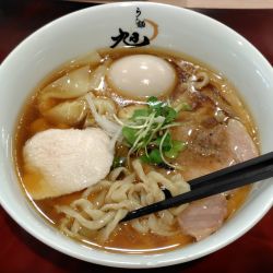 特製醤油らぁ麺·ライス