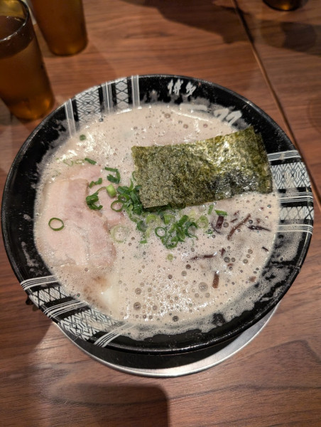 「ワンタンメン＋黒ラベル（生ビール）」@博多一双 新横浜ラーメン博物館店の写真
