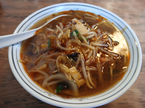 「ピリ辛もやしらーめん 850円」@美華の写真