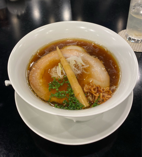 「醤油拉麺 ¥1300・他」@創作麺工房 鳴龍の写真