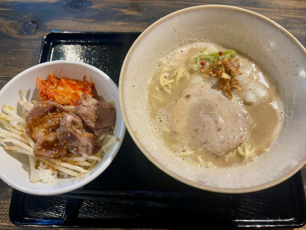 「鶏白湯醤油 小ジンギスカン丼セット」@カルニチン堂の写真