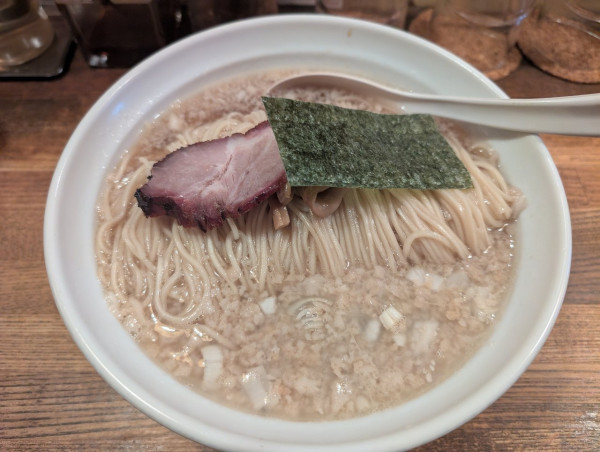 「背脂ニンニクラーメン」@荏原町しなてつの写真