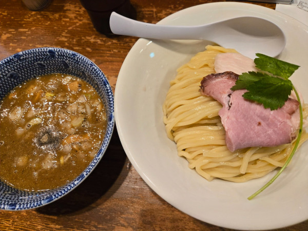 「煮干つけ麺大盛」@麺や百日紅の写真