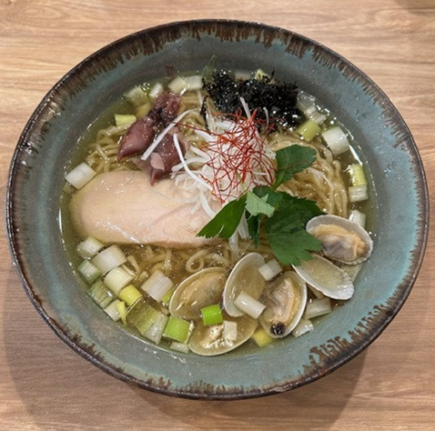 「五月限定麺　 ホタルイカのアサリ（潮）　1,100円。」@自家製麺250の写真