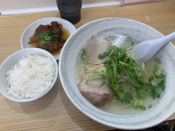 「A定食(ラーメン・ご飯・排骨)1,150円」@揚子江ラーメン 林記の写真