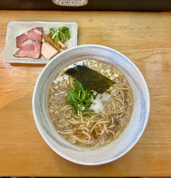 「背脂いりこそば（880）」@讃岐ラーメン 香麦の写真