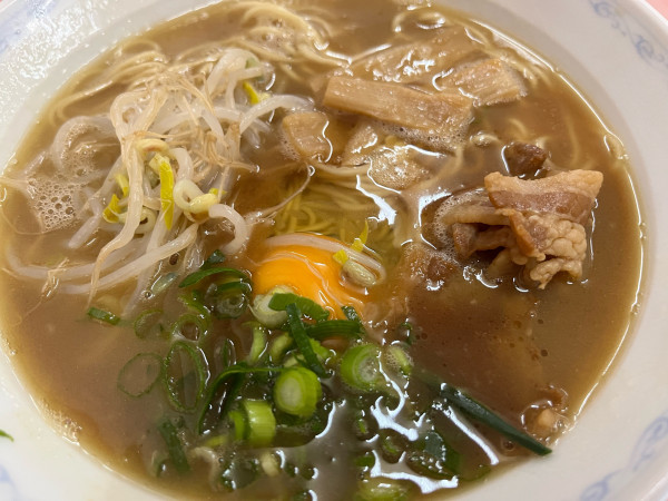 「中華そば玉子入り小」@萬里の写真