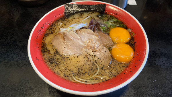 「玉子入りラーメン」@黒亭 本店の写真