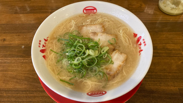 「豚骨ラーメン」@太宰府八ちゃんラーメン 天神店の写真