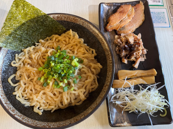 「極み生姜油そば」@麺場酒場 新の写真