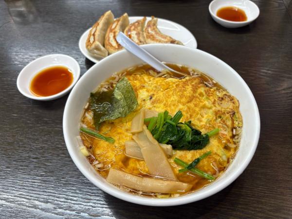 「天津麺 + 餃子」@東京亭 昭島店の写真