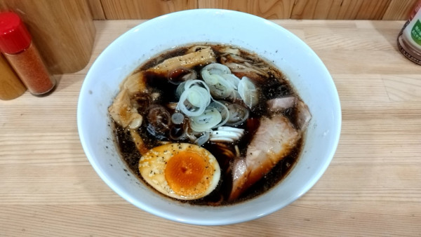 「古町ブラック_900円」@古町めんの坊の写真