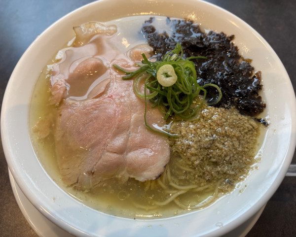 「牡蠣塩ラーメン」@むかん横浜の写真