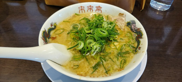「小盛こってりラーメン」@来来亭 国母店の写真