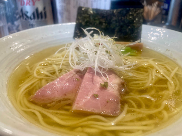 「アサヒスーパードライ ＋ おつまみ盛 → 塩らぁ麺」@麺屋 さくら井の写真
