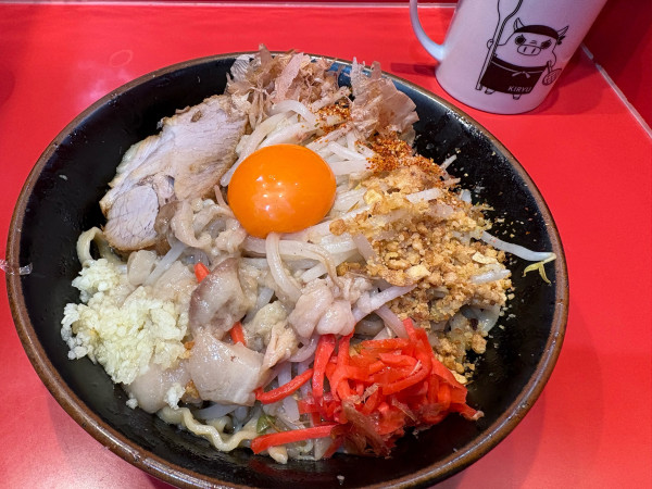 「ミニまぜ（豚1枚）（990円）」@麺屋 桐龍の写真