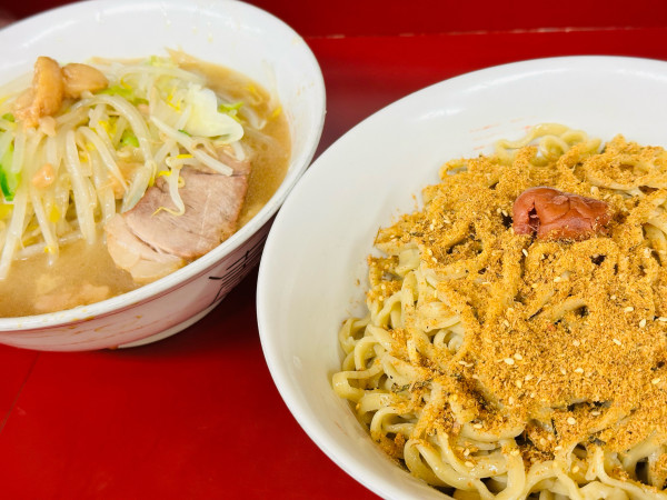 「ラーメン 100% 950円 お茶漬け～麺 250円」@ラーメン二郎 相模大野店の写真