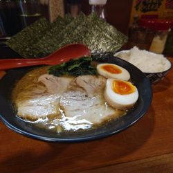 豚骨らーめんSP（醤油）＋無料ライス