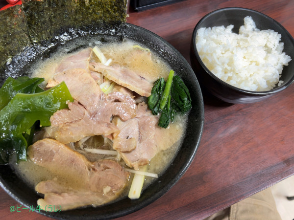 「ネギチャーシューメン(1000円)、ライス(200円)」@まーちゃんらぁめんの写真