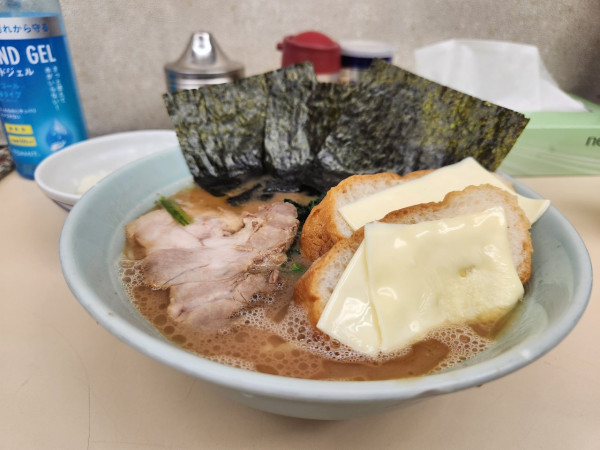 「ラーメン並 柔らかめ 田中トッピング」@横浜家系ラーメン田中の写真