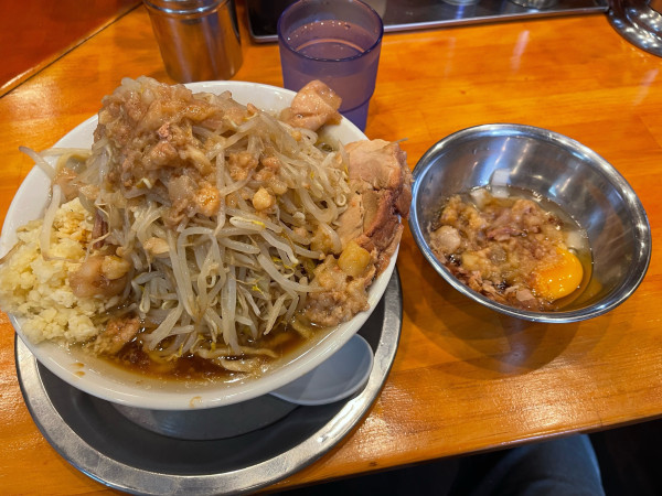 「大ラーメン+あぶねぎたま」@麺屋穴場の写真