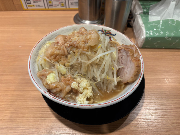 「小ラーメン」@ラーメン豚山 吉祥寺店の写真