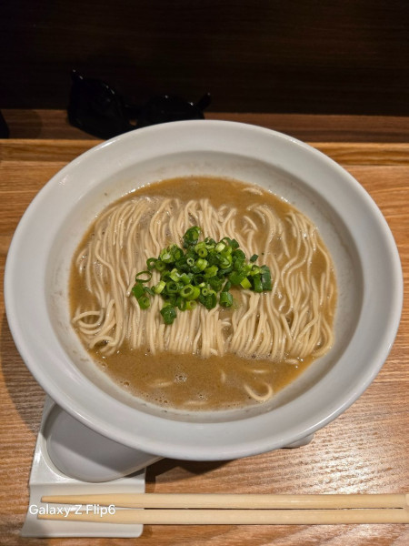 「【数量限定】紅ズワイ蟹煮干とアサリの濃厚(境港丸八水産直送 紅ズ」@NIBOSHIMANIAの写真