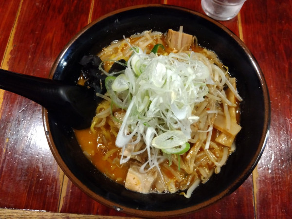 「味噌󠄀オロチョン　三辛　大盛」@北海道らーめん ひむろ 赤羽店の写真
