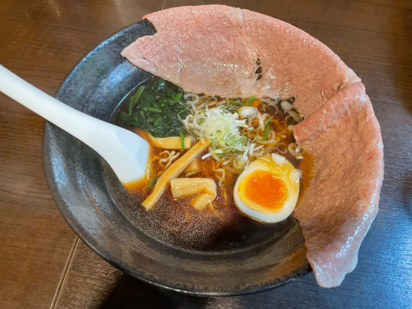 「高山らーめん　飛騨牛入り」@蔵食房 龍々の写真
