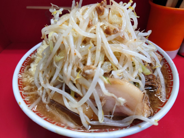 「大豚  野菜  ニンニク  カラメ」@ラーメン二郎 三田本店の写真