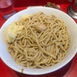 油そば（少なめ）＋ほぐし豚