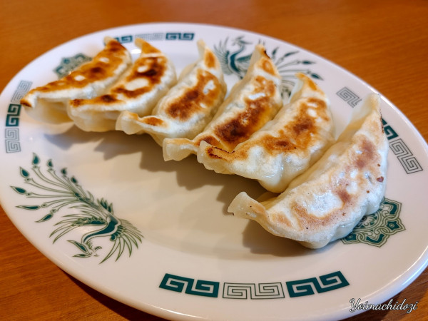 「餃子（６個：300円）」@日高屋 鴻巣下忍店の写真