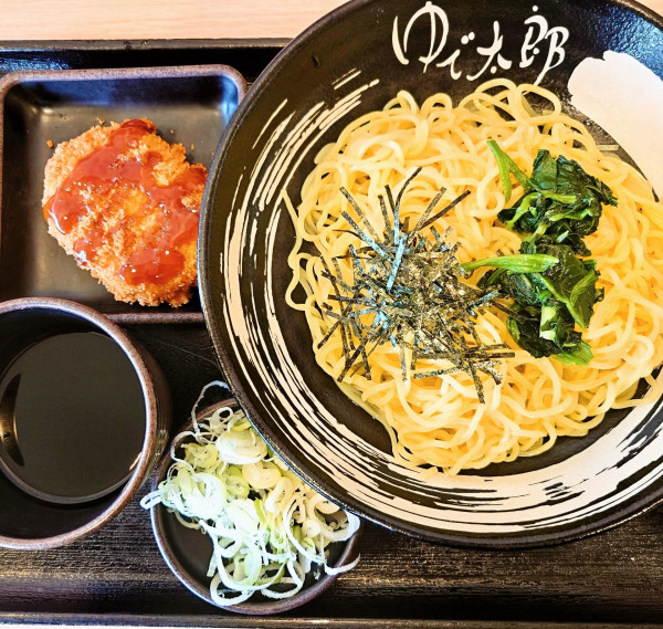 「朝ら〜(冷)+コロッケ」@ゆで太郎 柏名戸ヶ谷店の写真