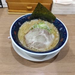 こってり背脂豚骨ラーメン