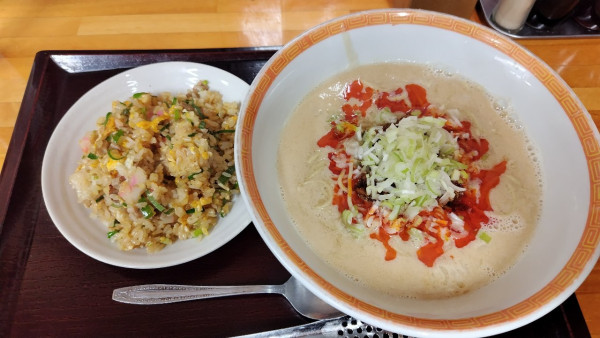 「令7·5·3担担麺900円＋＋焼き飯ハーフ400円」@つけ麺や 担担の写真