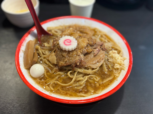 「ラーメン少なめ + ちょい脂 + ニンニク少なめ」@自家製麺 No11の写真