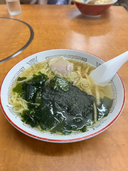 「ワカメラーメン」@食堂 寿美吉の写真