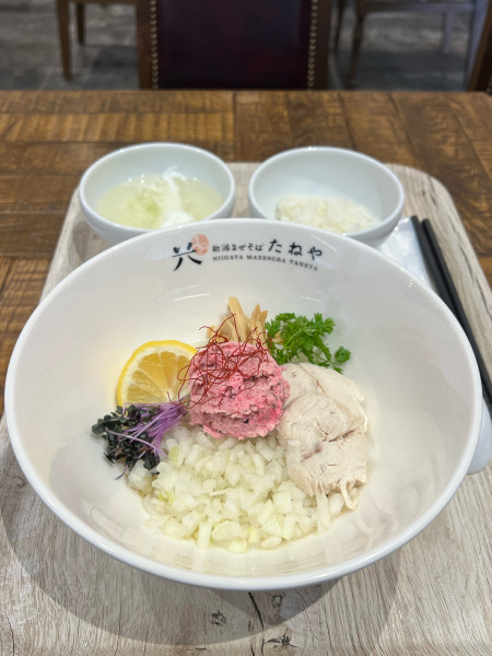 「鶏塩まぜそば」@新潟まぜそば たねや 新潟万代店の写真