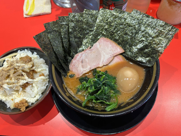 「とらきちラーメン　ライス」@とらきち家の写真